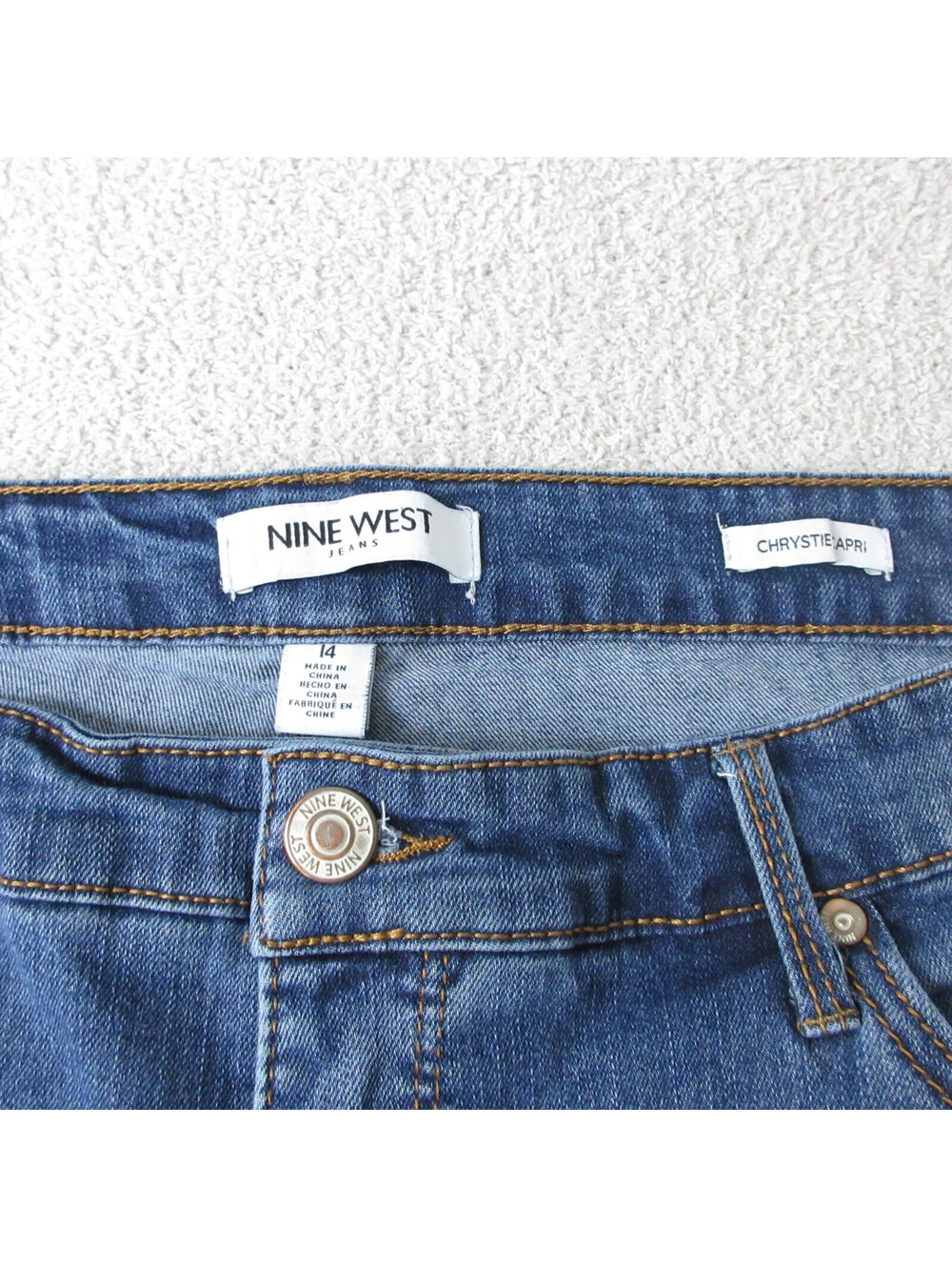 Nine West Chrystie Capri Jeans Women’s Size 14 Blue Stretch Denim Mid Rise 36x24 - Picture 8 of 12